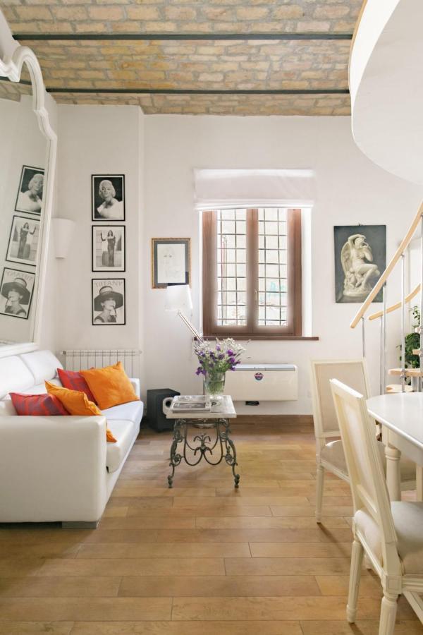 Leopardo 28 - Loft In Trastevere โรม ภายนอก รูปภาพ