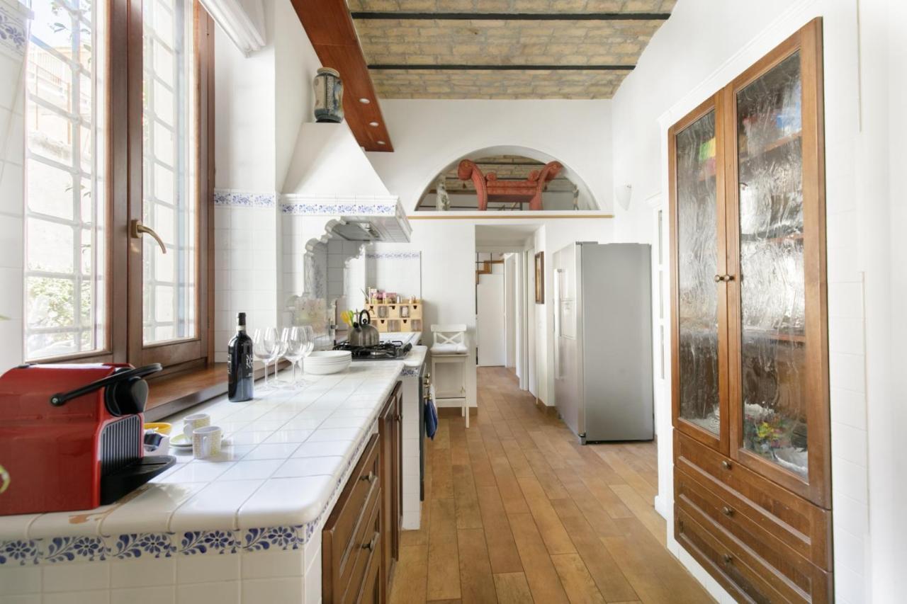 Leopardo 28 - Loft In Trastevere โรม ภายนอก รูปภาพ